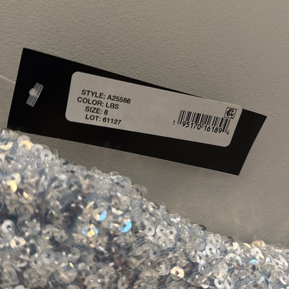 New NWT Betsy and Adam Sequence Dress Light Blue Size 8 - Picture 6 of 11